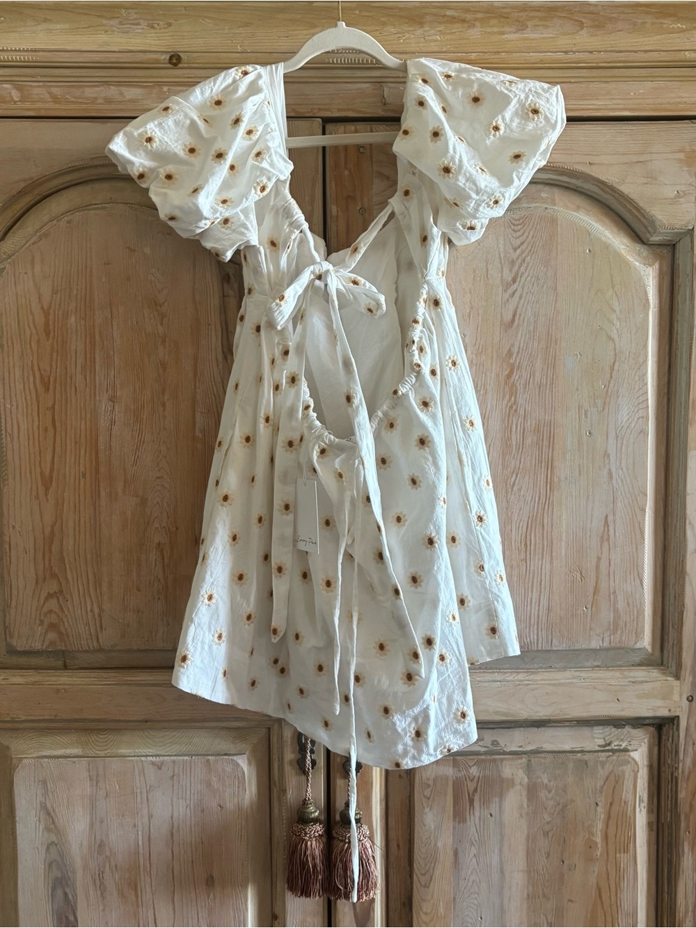 Emory Park Cream Dress with Mustard Daisy Embroidery - Picture 13 of 14